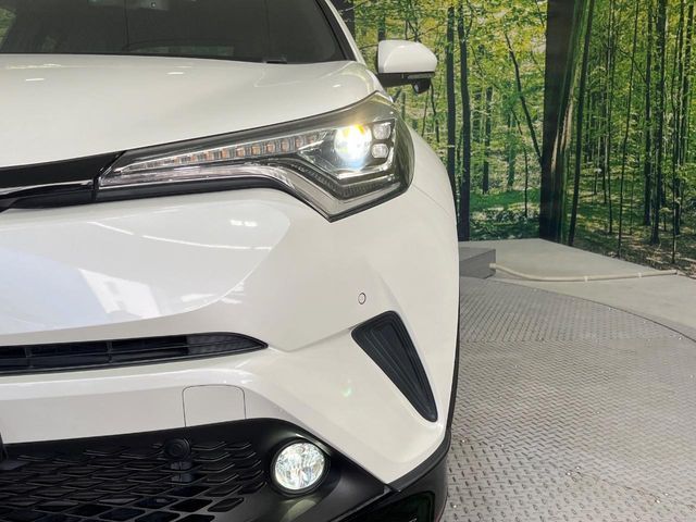TOYOTA C-HR 2017 Image 31