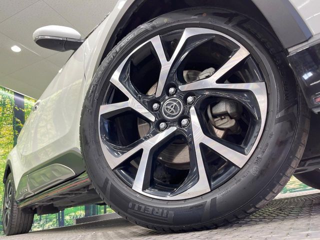 TOYOTA C-HR 2017 Image 31