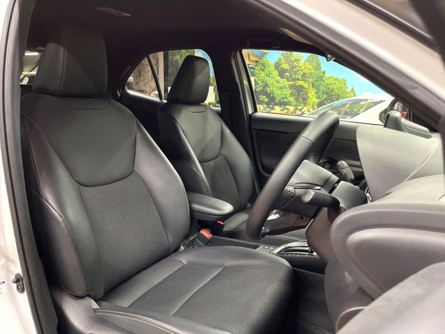 TOYOTA YARIS CROSS HYBRID 2025 Image 31