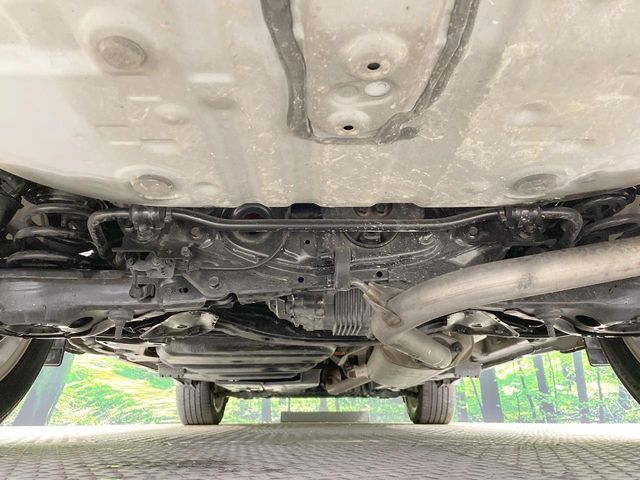 TOYOTA HARRIER HYBRID 2014 Image 31