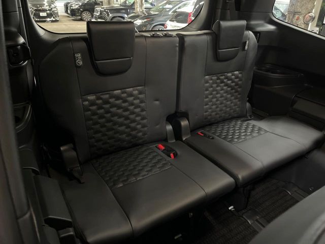 TOYOTA VOXY HYBRID 2025 Image 31