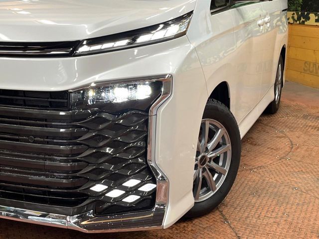 TOYOTA VOXY HYBRID 2025 Image 31