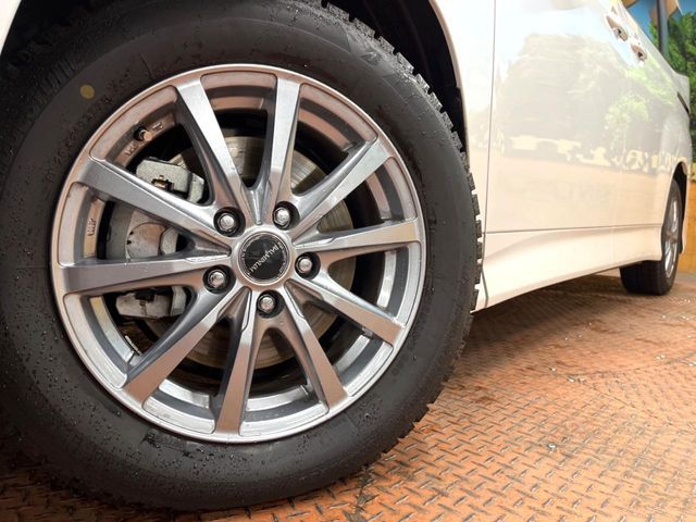 TOYOTA VOXY HYBRID 2025 Image 31