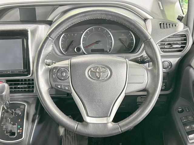 TOYOTA VOXY 4WD 2015 Image 31