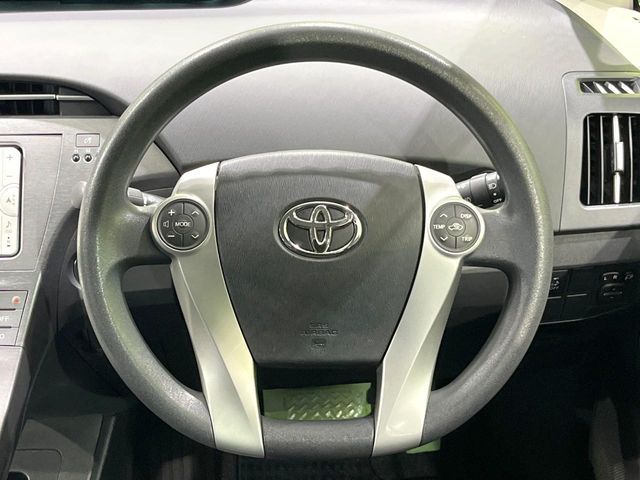 TOYOTA PRIUS 2013 Image 31