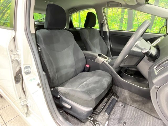 TOYOTA PRIUS 2013 Image 31