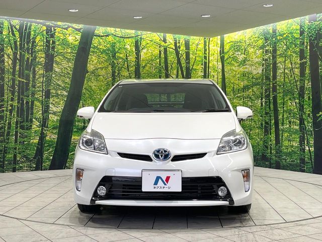 TOYOTA PRIUS 2013 Image 31