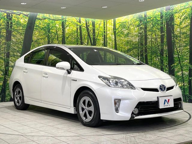 TOYOTA PRIUS 2013 Image 31