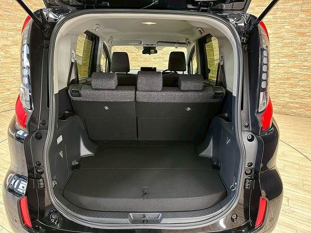 TOYOTA SIENTA HYBRID 2023 Image 31