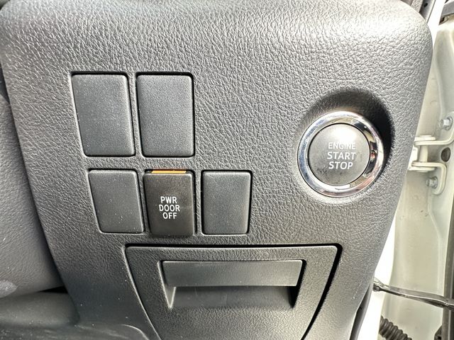 TOYOTA ALPHARD 4WD 2016 Image 31