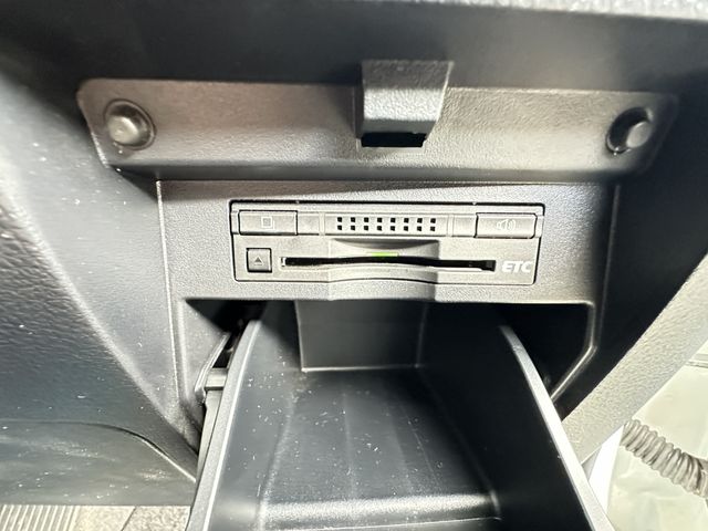 TOYOTA ALPHARD 4WD 2016 Image 31