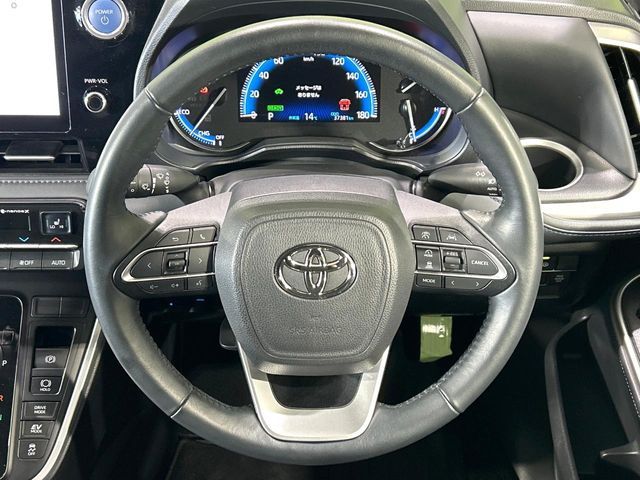 TOYOTA VOXY HYBRID 2022 Image 31