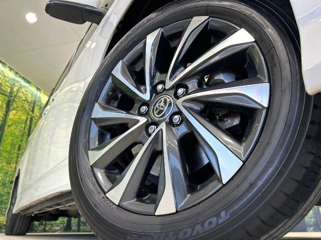 TOYOTA VOXY HYBRID 2022 Image 31