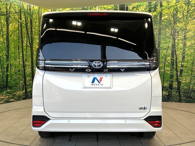 TOYOTA VOXY HYBRID 2022 Image 31