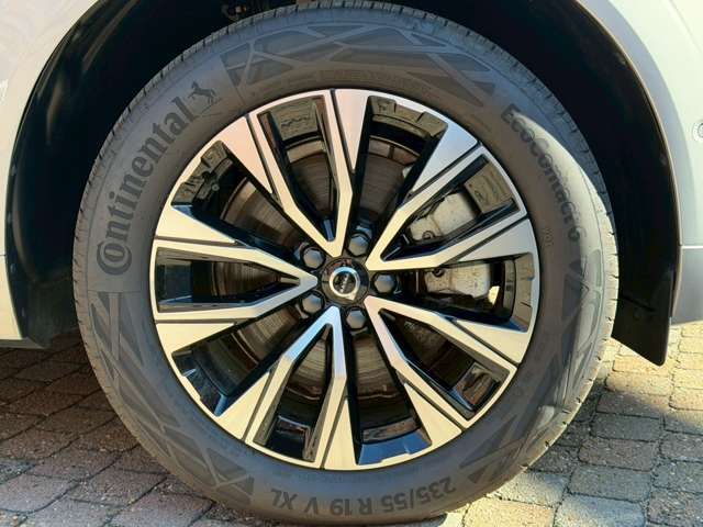 VOLVO XC60 2024 Image 31