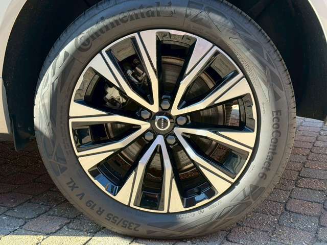 VOLVO XC60 2024 Image 31