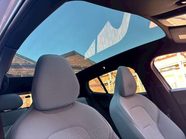 VOLVO EX30 2024 Image 31