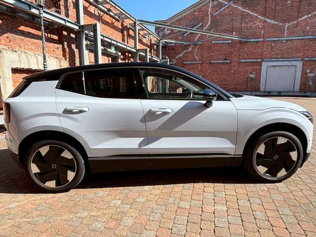 VOLVO EX30 2024 Image 31