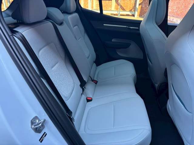 VOLVO EX30 2024 Image 31