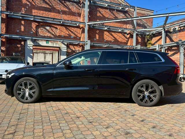 VOLVO V60 2024 Image 31