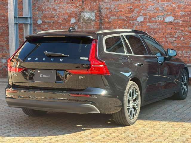 VOLVO V60 2024 Image 31