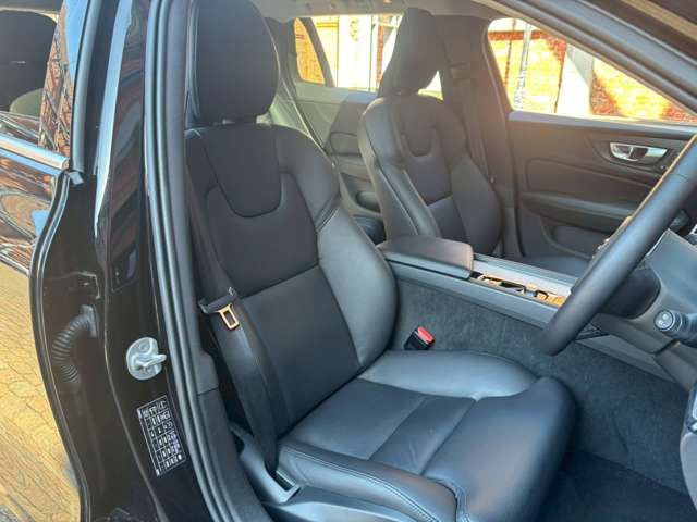 VOLVO V60 2024 Image 31