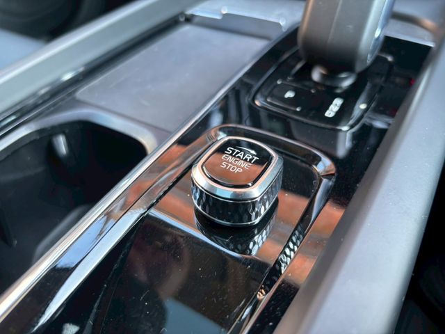 VOLVO V60 2024 Image 31