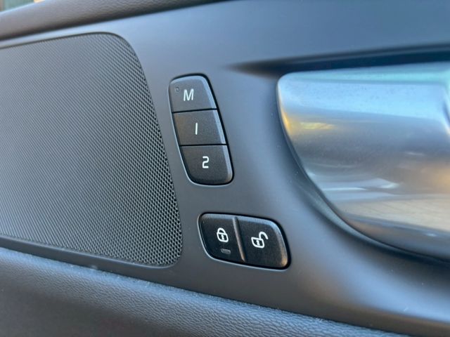 VOLVO V60 2024 Image 31