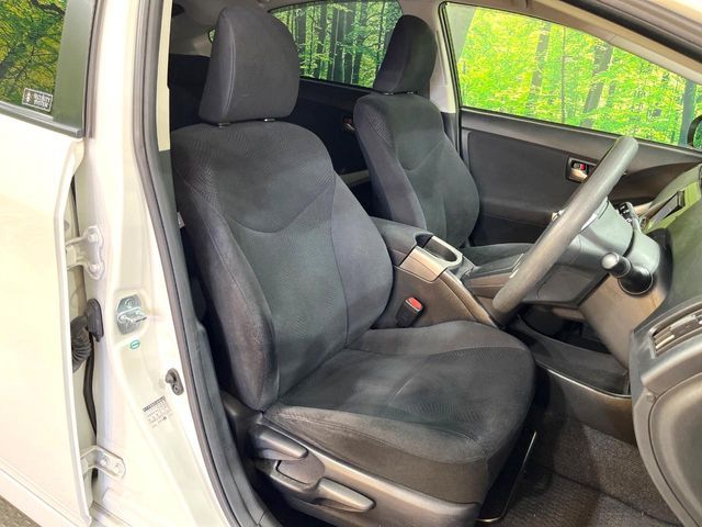 TOYOTA PRIUS 2013 Image 31