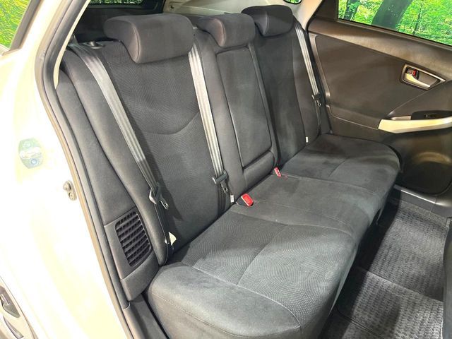 TOYOTA PRIUS 2013 Image 31