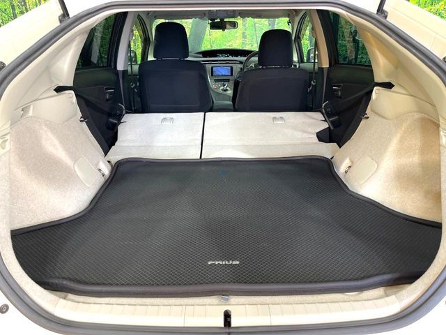 TOYOTA PRIUS 2013 Image 31