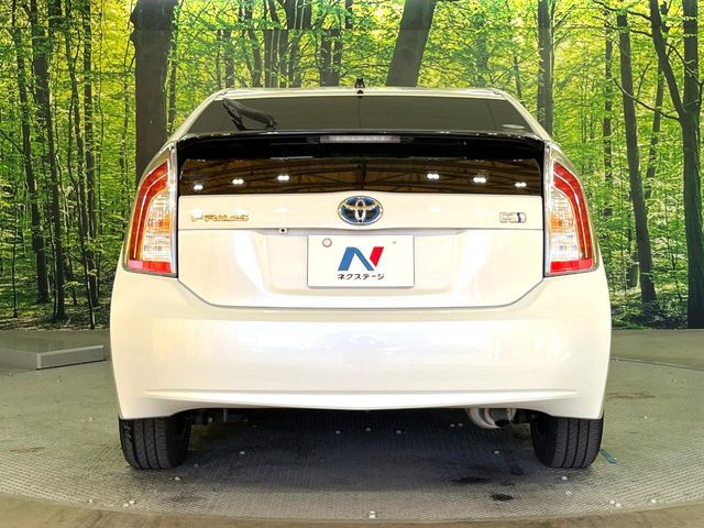 TOYOTA PRIUS 2013 Image 31