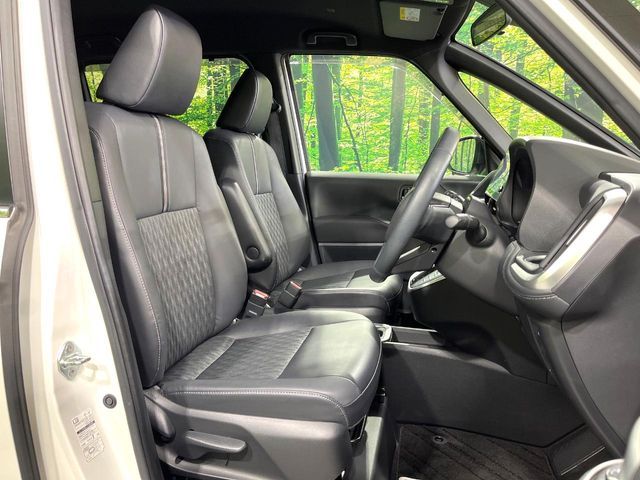 TOYOTA NOAH HYBRID 2023 Image 31