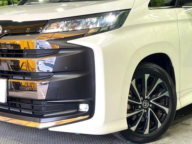 TOYOTA NOAH HYBRID 2023 Image 31