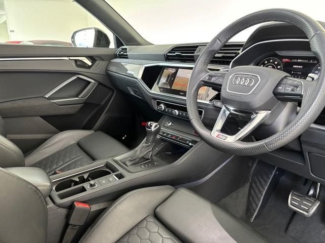 AUDI RS Q3 2024 Image 31