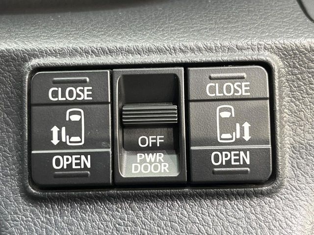 TOYOTA SIENTA HYBRID 2016 Image 31