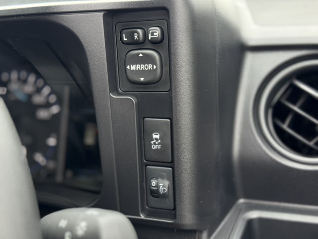 TOYOTA PROBOX VAN HYBRID 2026 Image 31