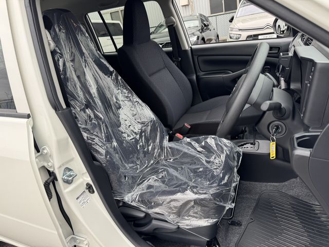 TOYOTA PROBOX VAN HYBRID 2026 Image 31