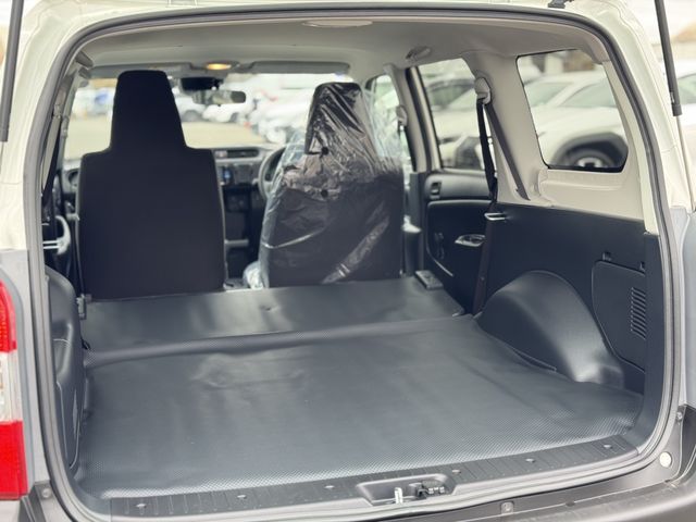 TOYOTA PROBOX VAN HYBRID 2026 Image 31