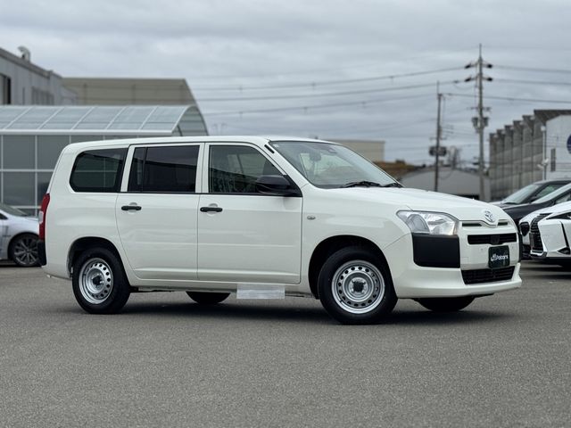 TOYOTA PROBOX VAN HYBRID 2026 Image 31