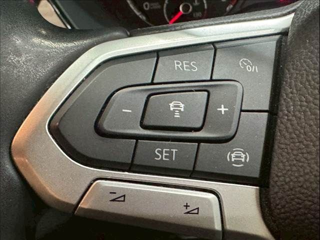 VOLKSWAGEN T-CROSS 2020 Image 31