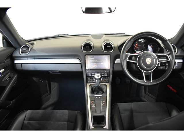 PORSCHE 718CAYMAN 2018 Image 31