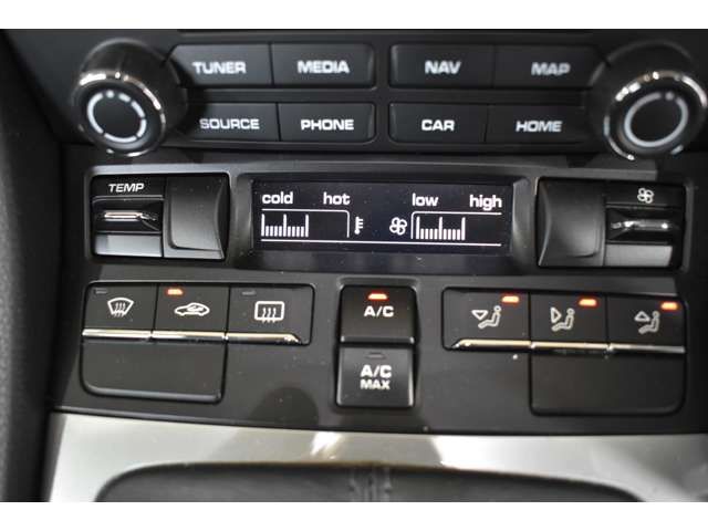 PORSCHE 718CAYMAN 2018 Image 31