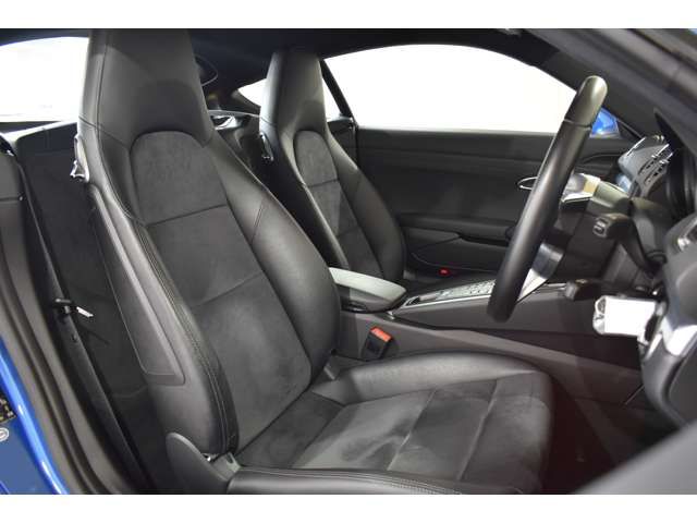 PORSCHE 718CAYMAN 2018 Image 31