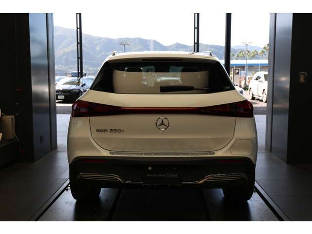 MERCEDES BENZ EQA 2025 Image 31