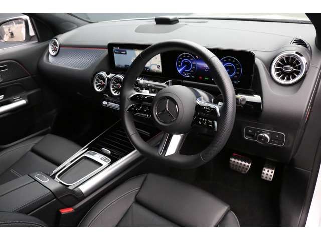 MERCEDES BENZ EQA 2025 Image 31