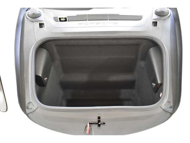 PORSCHE 718BOXSTER 2019 Image 31