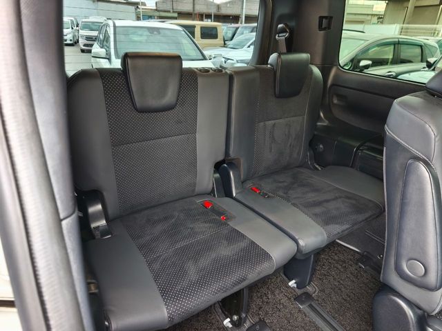 TOYOTA VOXY 2021 Image 31