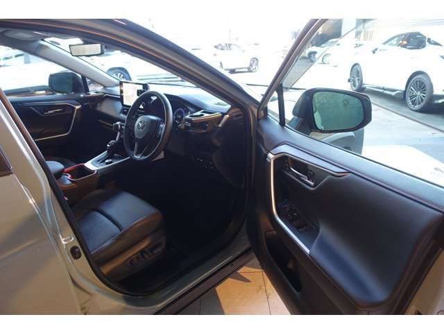 TOYOTA RAV4 4WD 2025 Image 31