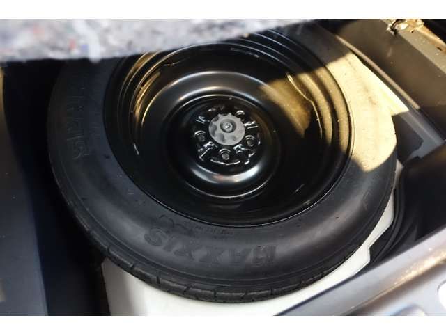 TOYOTA HARRIER HYBRID 2017 Image 31